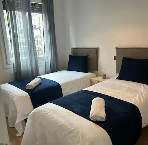 Piso Deluxe Con Balcon Cerca Del Casco Viejo