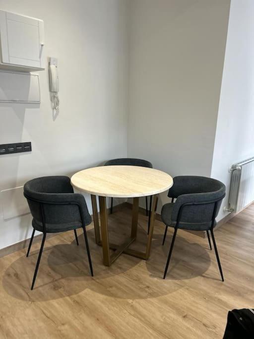 Apartament Piso Deluxe Con Balcon Cerca Del Casco Viejo *